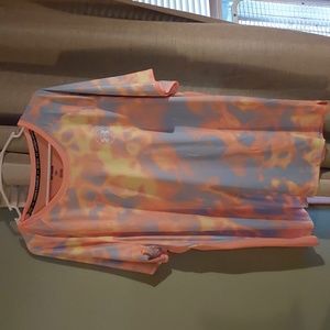 New mens under armour shirt